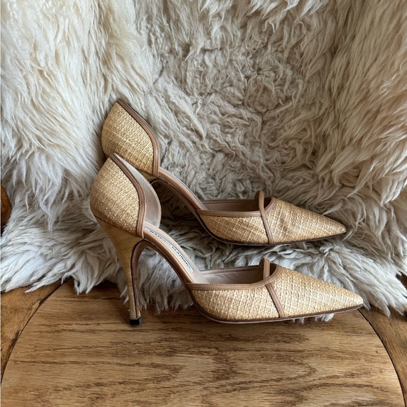 Manolo Blahnik Natural Colour Rattan Wooden Heels size 38.5 - Picture 2 of 10